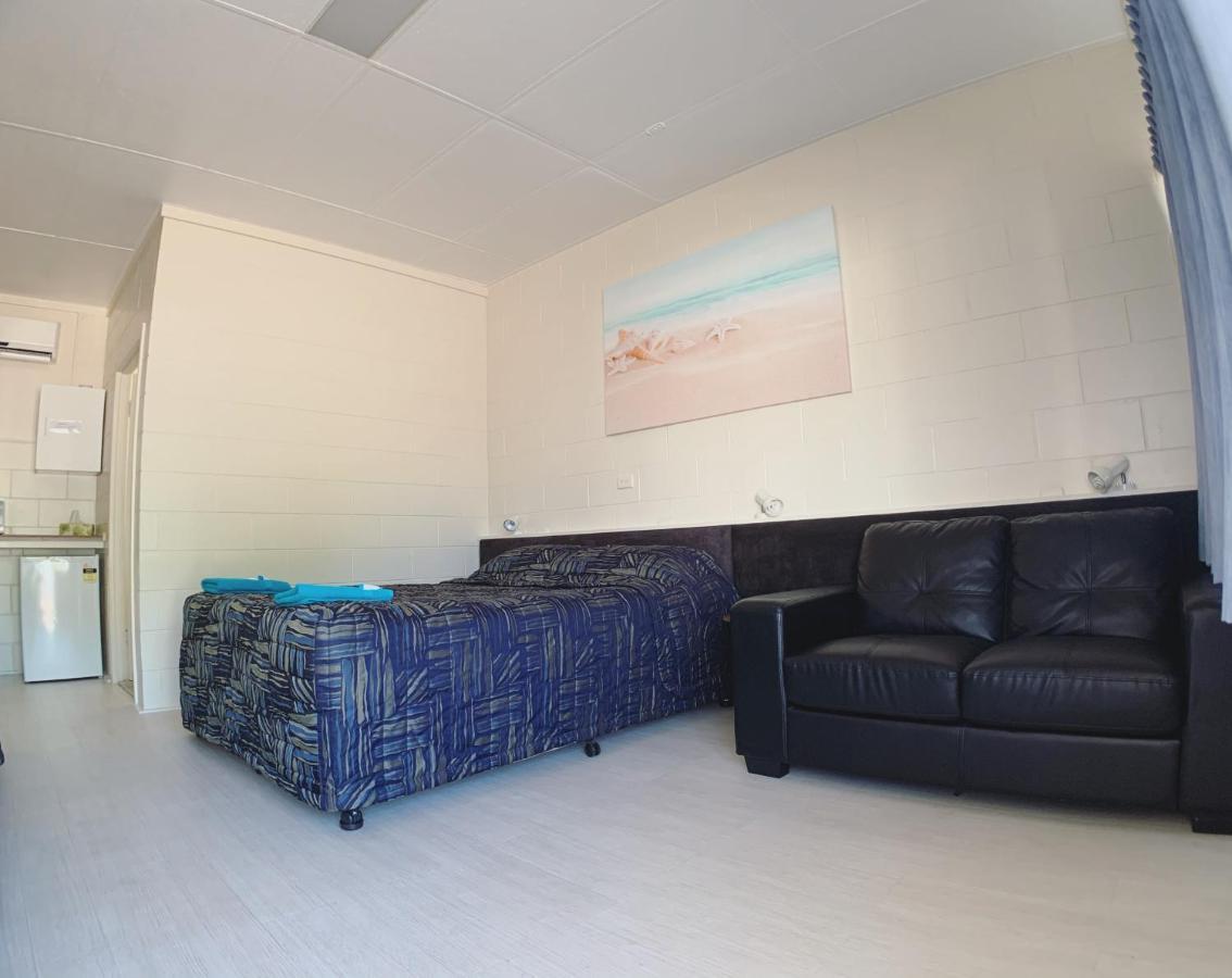 Tropical City Motor Inn Ayr Eksteriør bilde