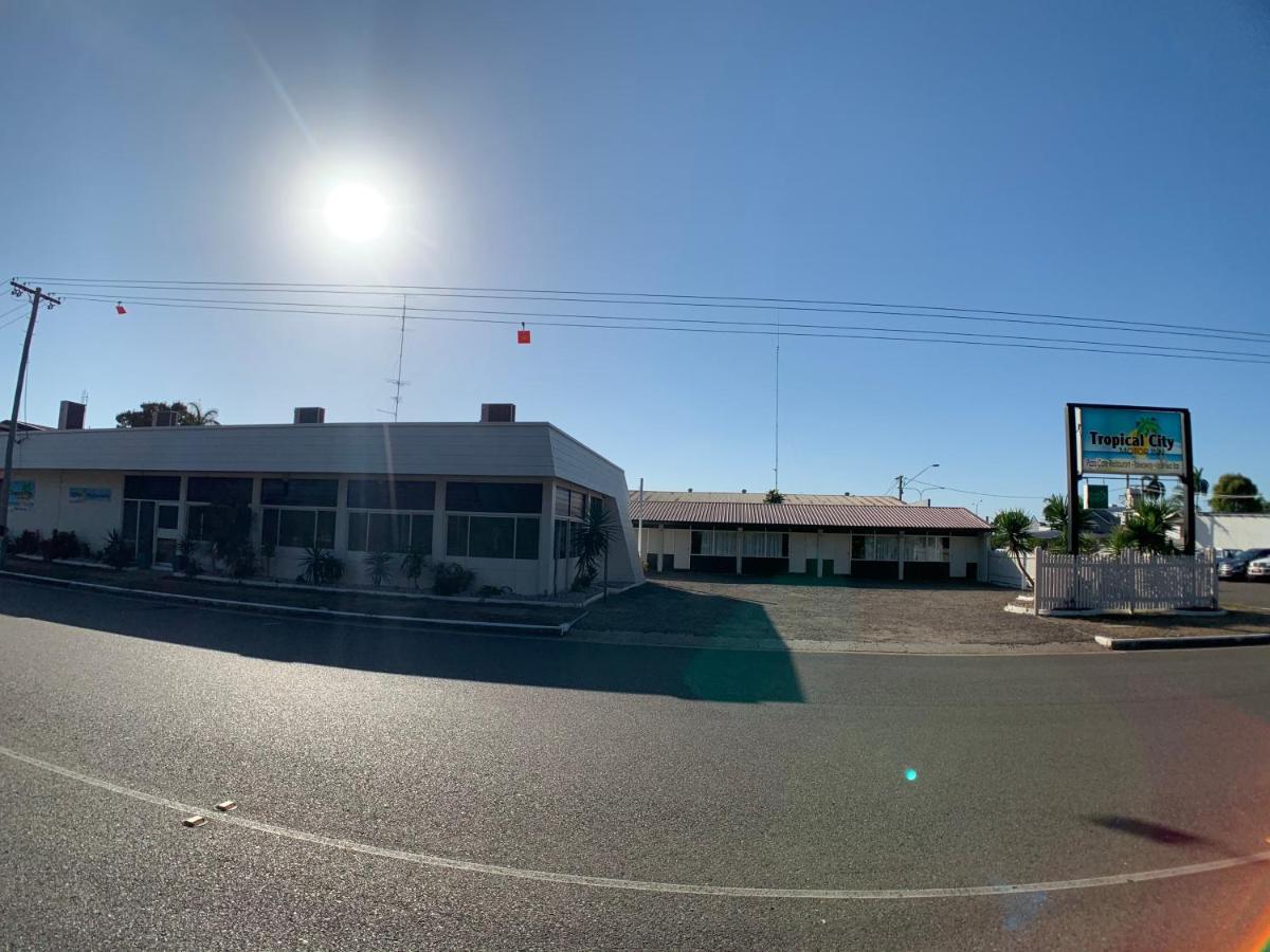 Tropical City Motor Inn Ayr Eksteriør bilde