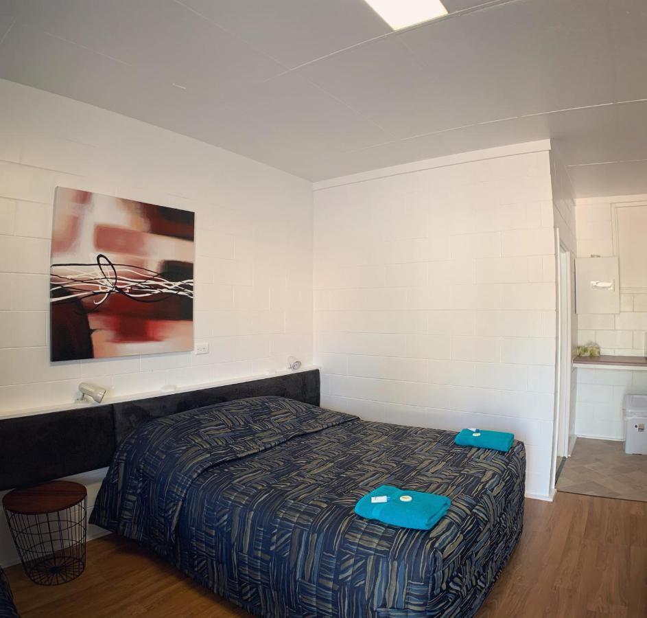 Tropical City Motor Inn Ayr Eksteriør bilde